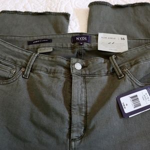 NYDJ Sheri Ankle Jean Topiary Green Size 16 NWT
